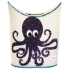Vasketøjskurv fra 3 Sprouts med sjovt blæksprutte motivSnavsetøjskurv til børneværelse eller badeværelse.Kurvens øverste sider kan bukkes ind over hinanden